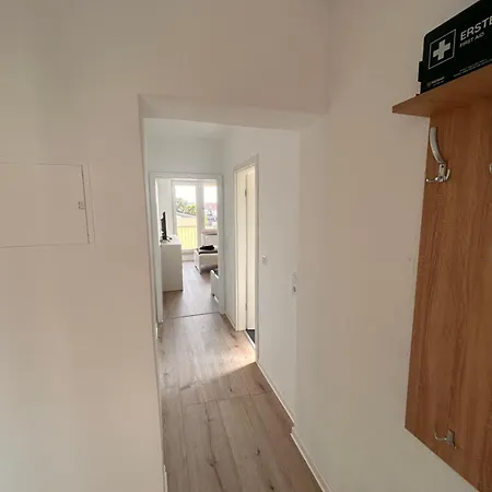 Apartment Bookandstay24 2 Zimmerwohnung Mit Balkon, Kueche Und Parkplatz