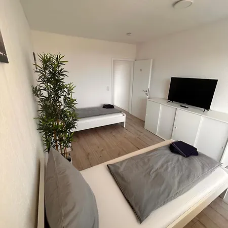 Bookandstay24 2 Zimmerwohnung Mit Balkon, Kueche Und Parkplatz Daire *