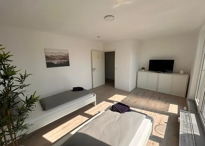 Bookandstay24 Com 2 Zimmerwohnung Mit Balkon, Kueche Und Parkplatz * 디에첸바흐