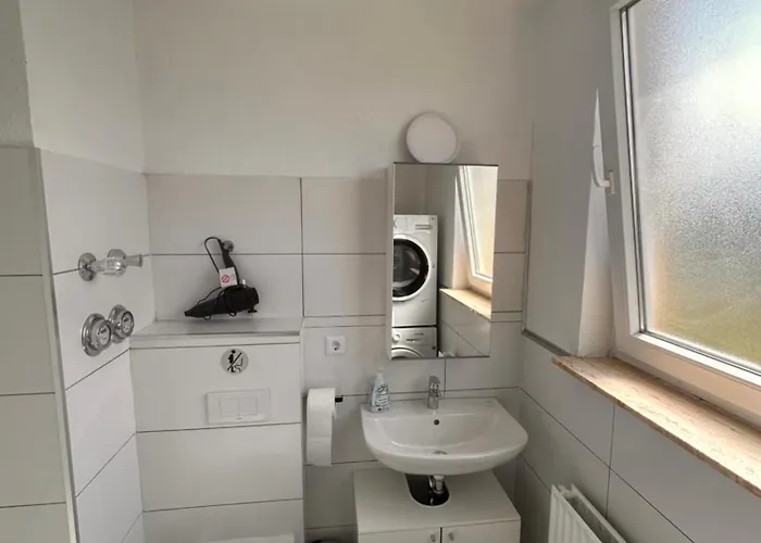 아파트 Bookandstay24 Com 2 Zimmerwohnung Mit Balkon, Kueche Und Parkplatz